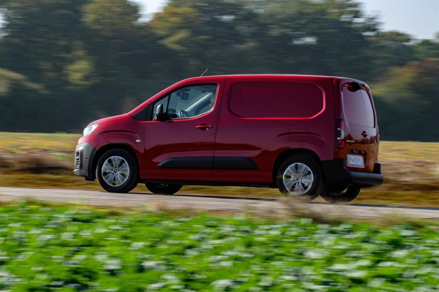  Citroen Berlingo Van 2018 года  (WW) (фото 30 из 40)